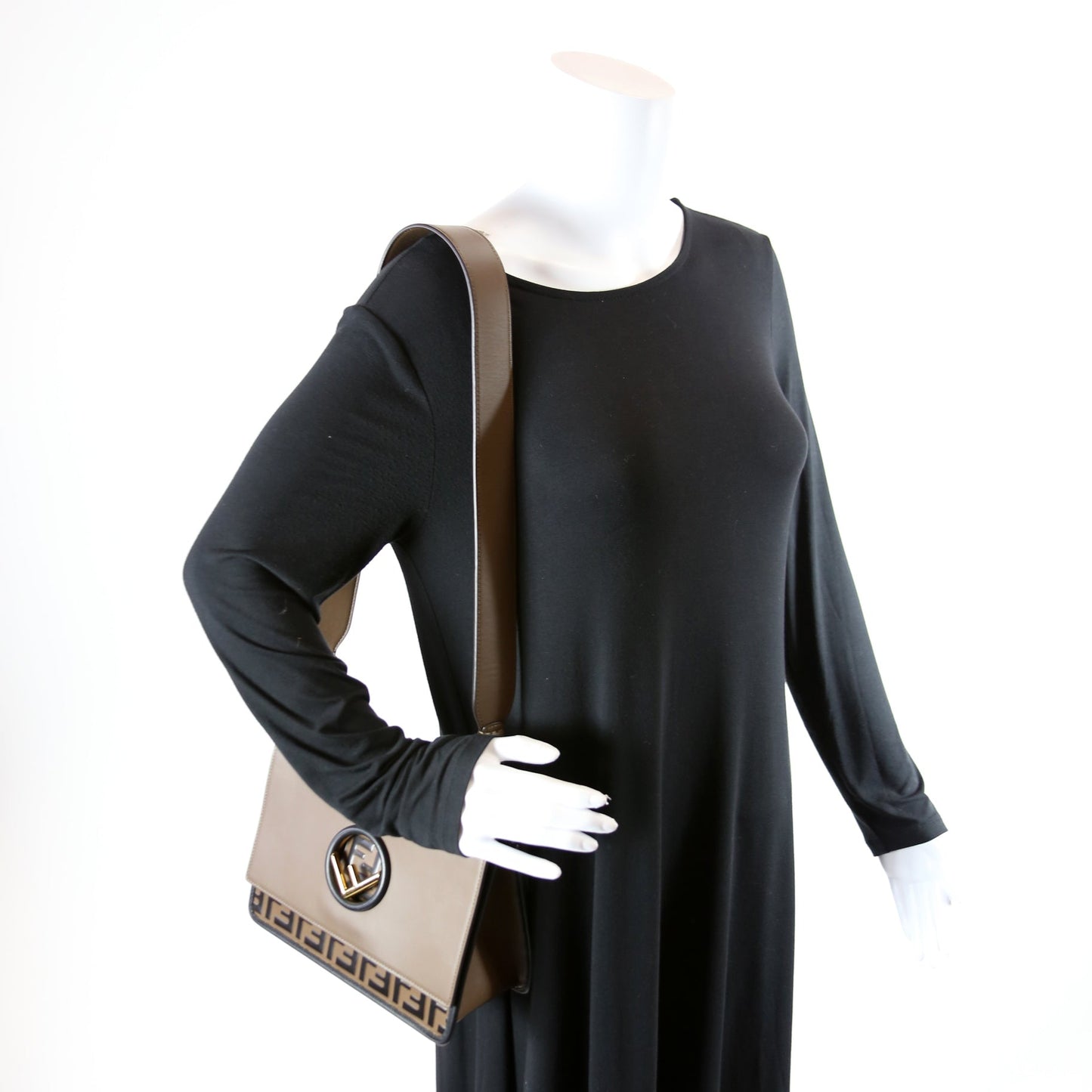 8BT284 Kan I Medium Shoulder Bag Vitello F Is Fendi Brown/Black