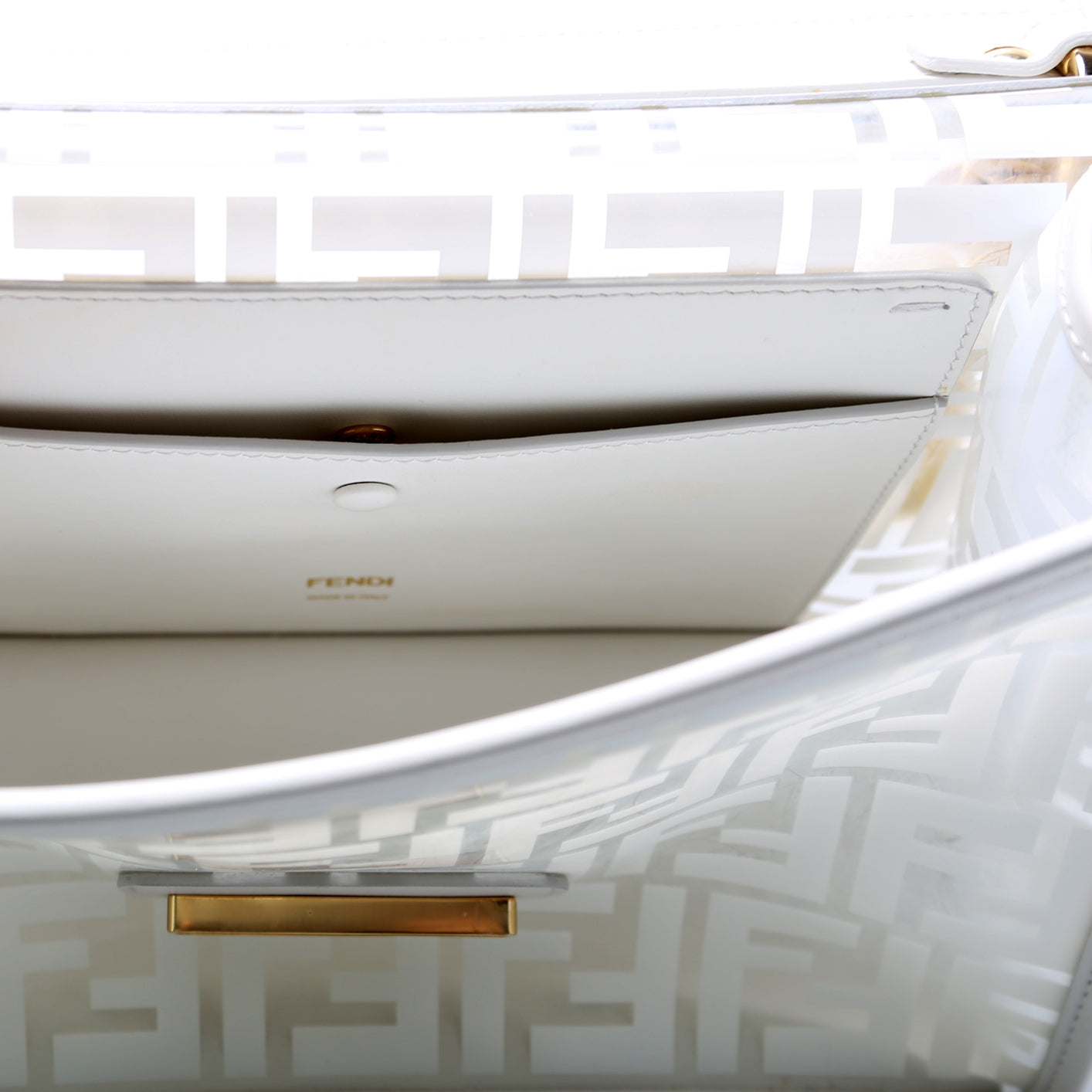 8BT284 TPU FF F Is Fendi Kan I White