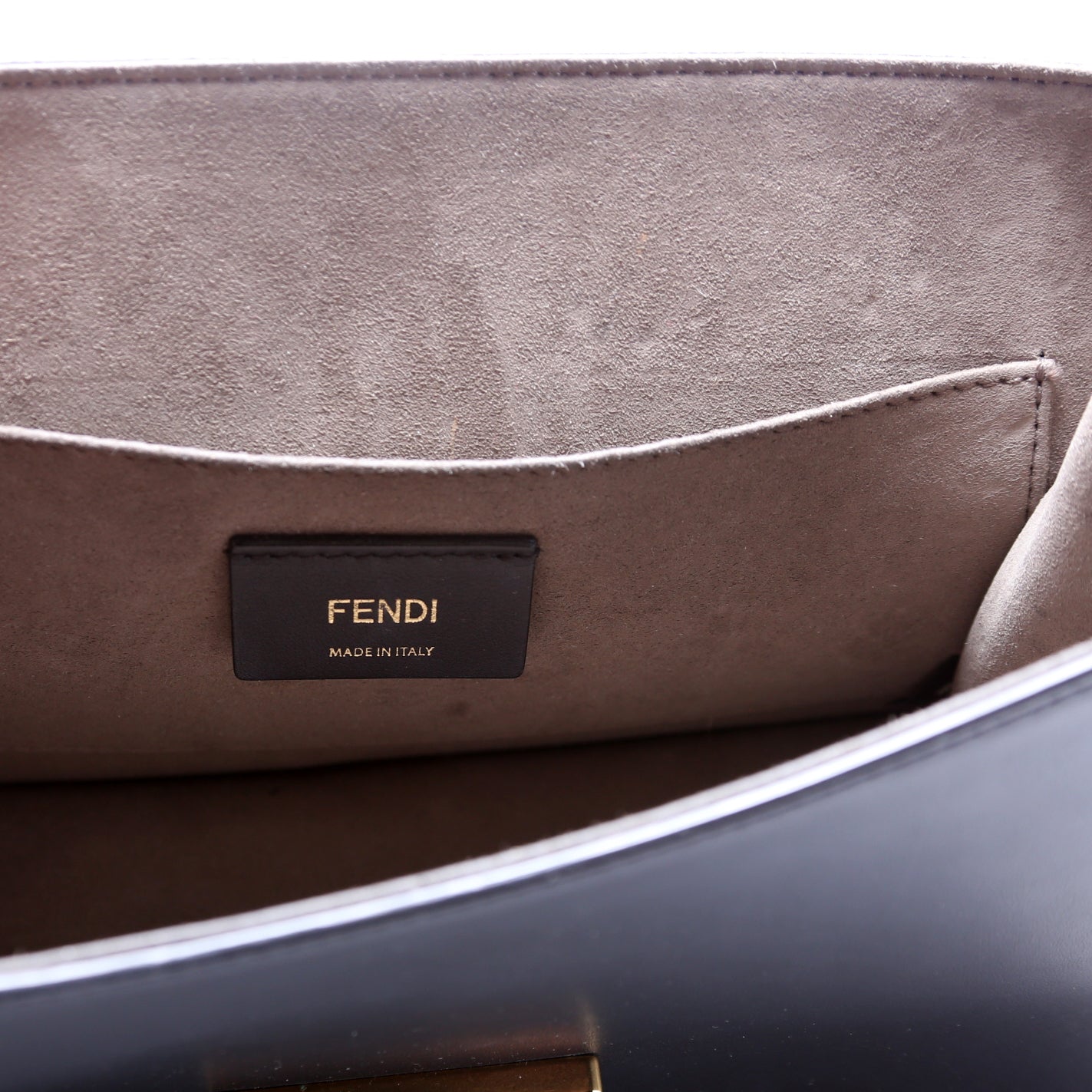 8BT284 Kan I Medium Shoulder Bag Vitello F Is Fendi Black
