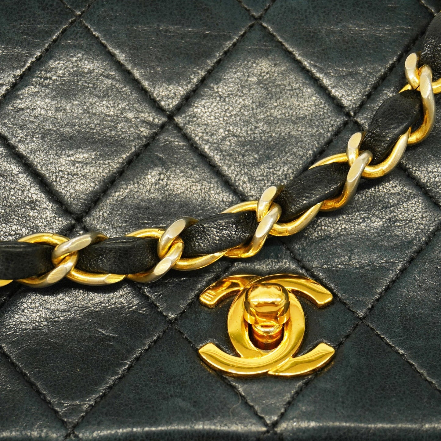 CHANEL Matelasse Chain Shoulder Women's Leather Shoulder Bag Black