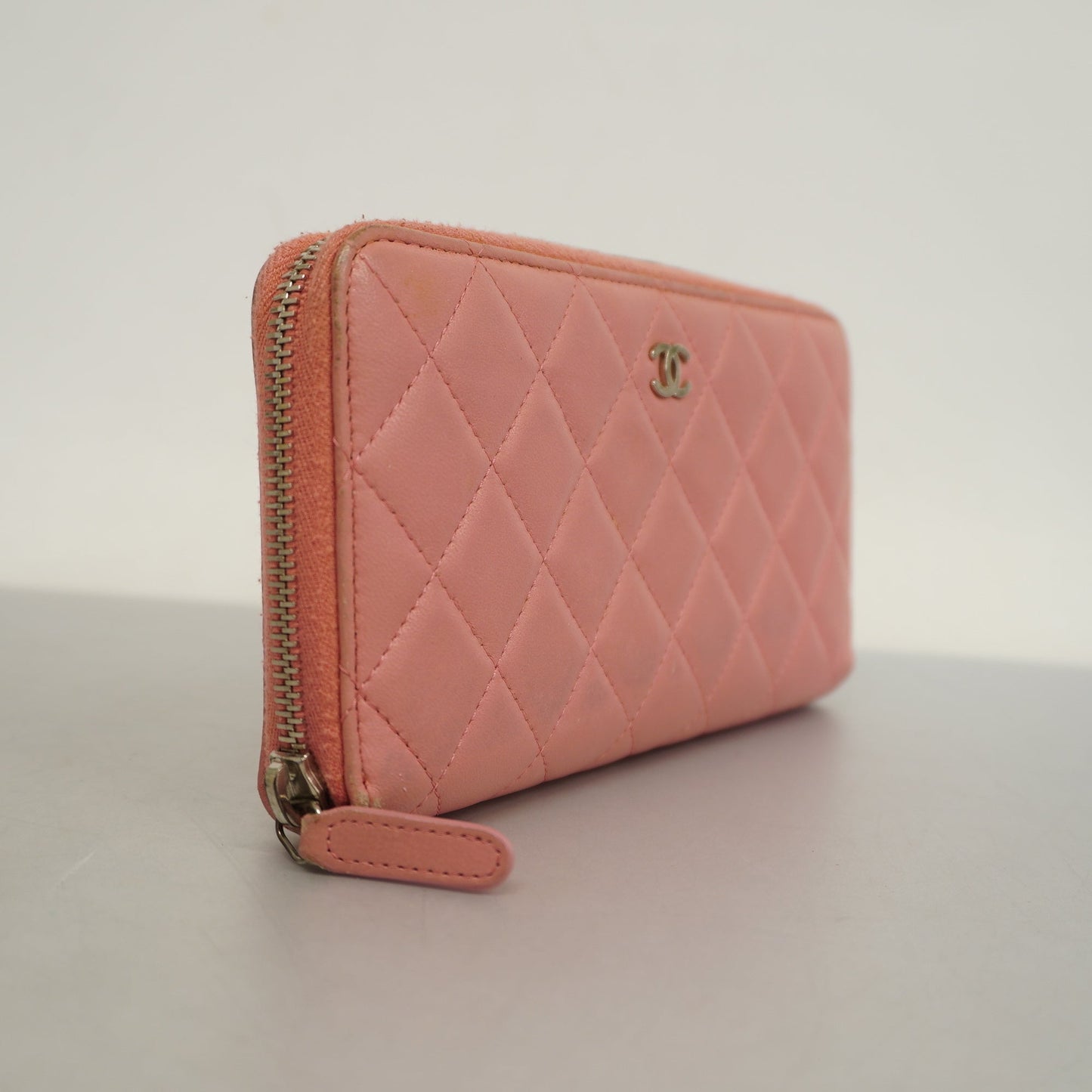CHANEL Matelasse Long Wallet With Silver Metal Fittings Women's Lambskin
