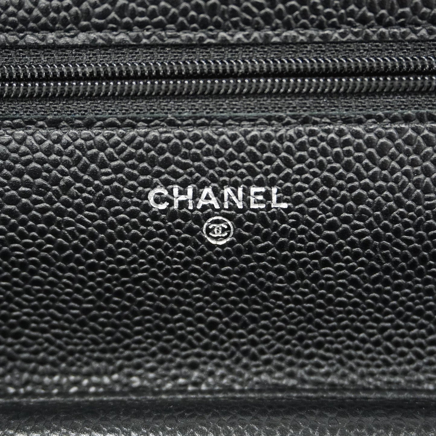 CHANEL Matelasse Silver Hardware Caviar Leather Chain/Shoulder Wallet Black