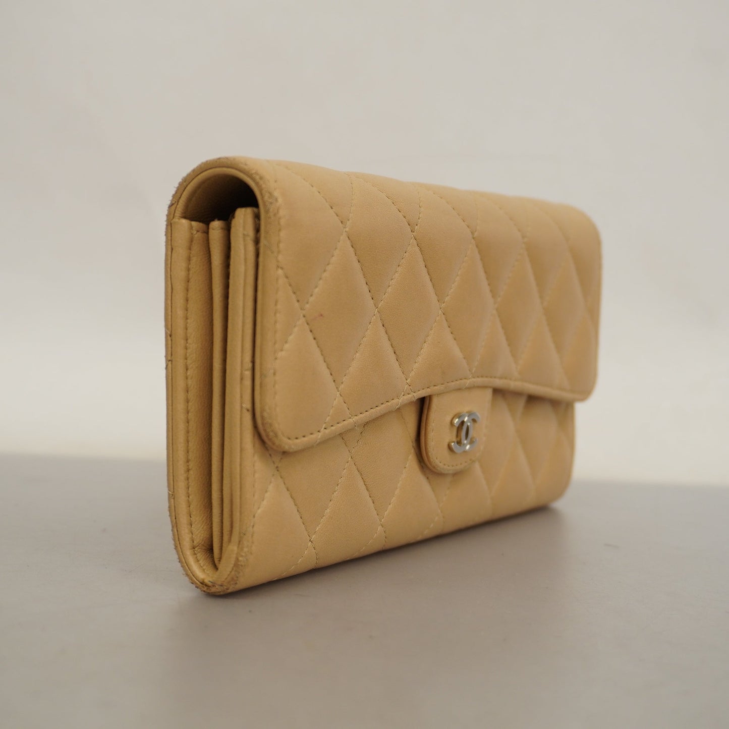 CHANEL Matelasse Silver Metal Fittings Women's Lambskin Wallet Beige