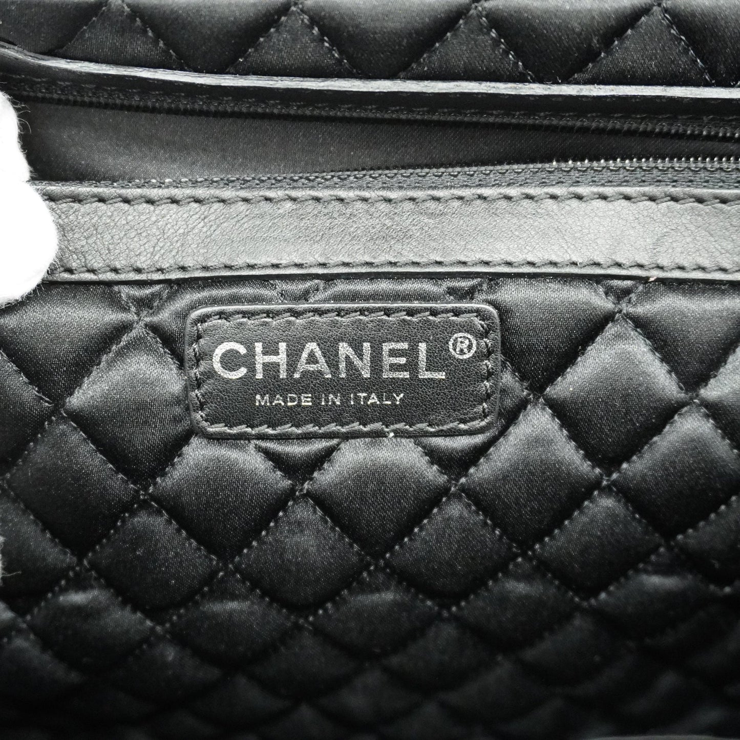 CHANEL Women's Leather Shoulder Bag Brown