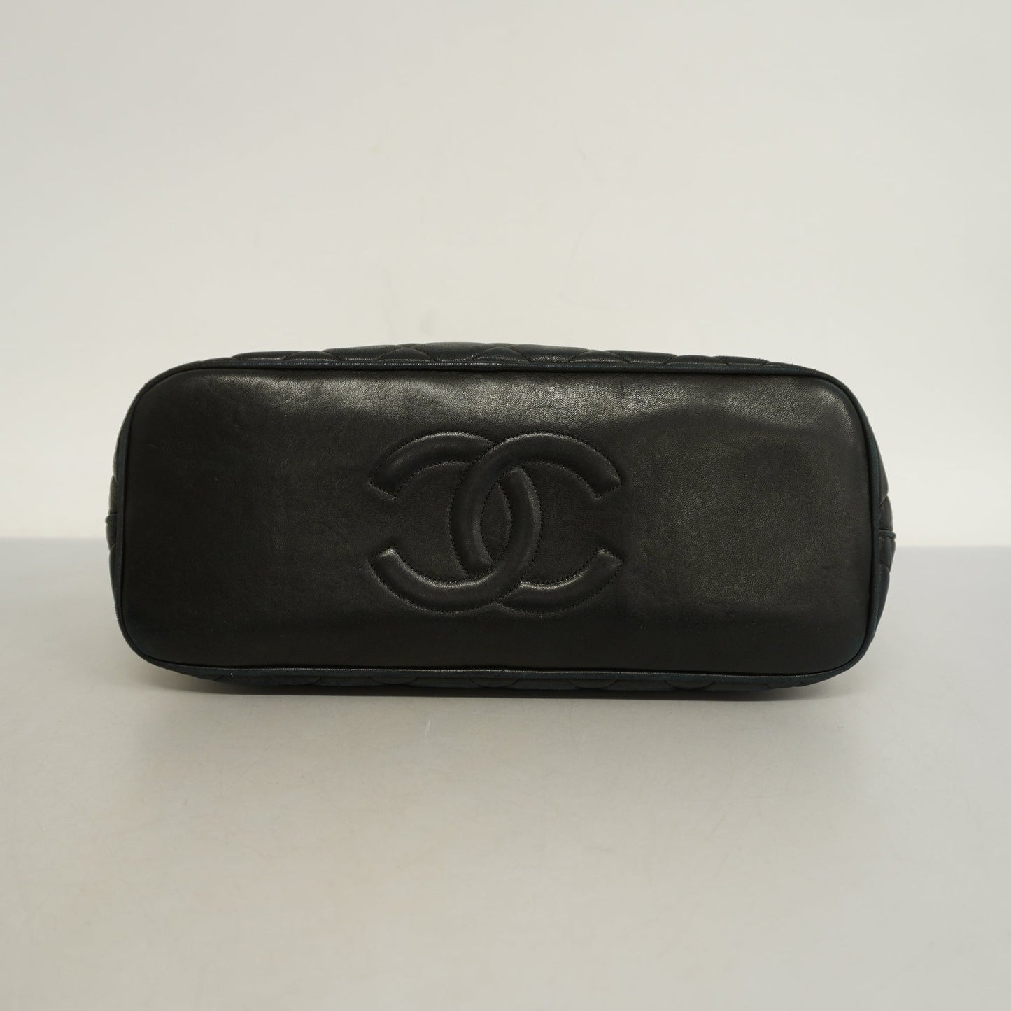 CHANEL Matelasse Chain Shoulder Lambskin Women's Leather Shoulder Bag Black