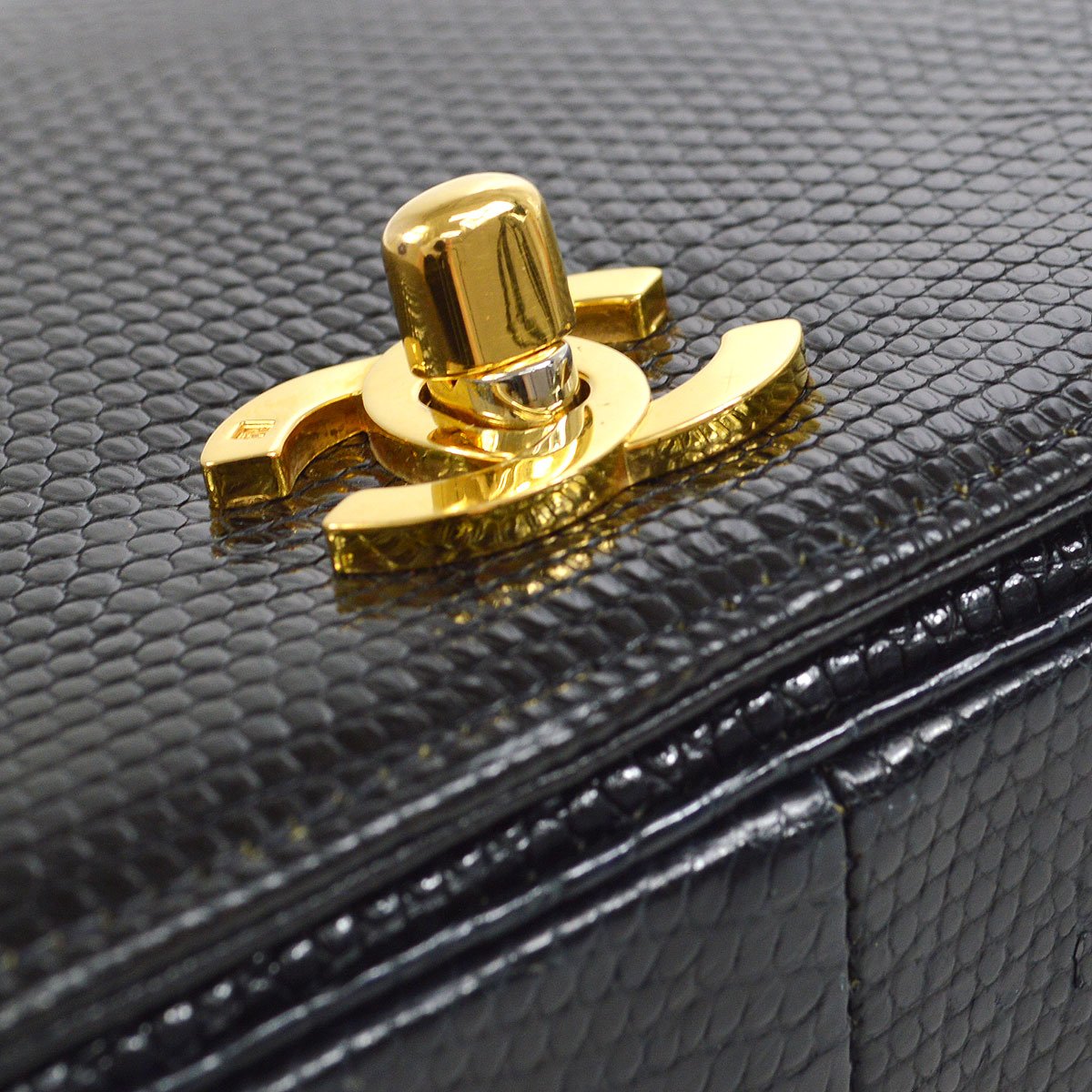 CHANEL Turnlock Full Flap Small Black Lizard