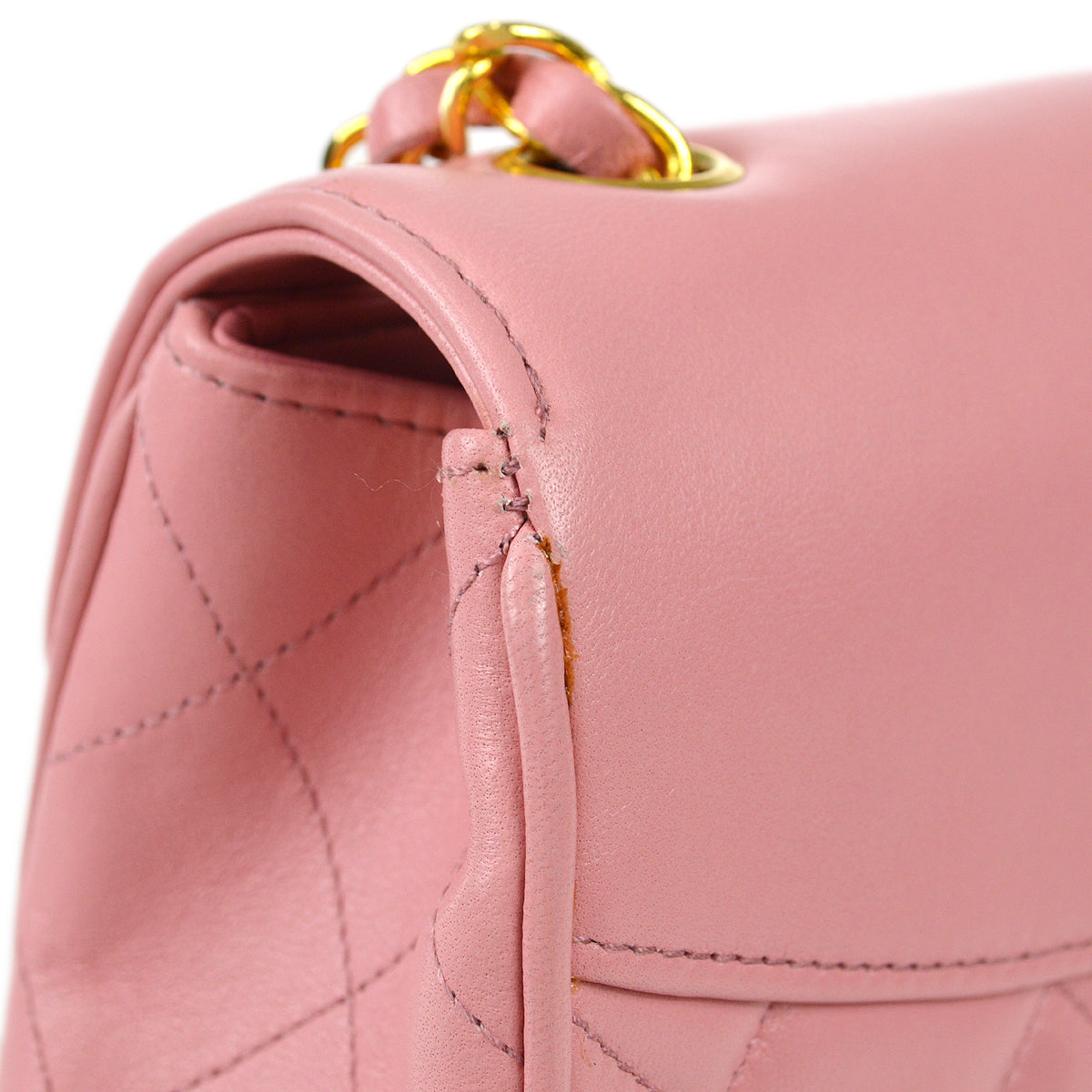 CHANEL * 1989-1991 Round Flap Shoulder Bag Medium Pink Lambskin 67904