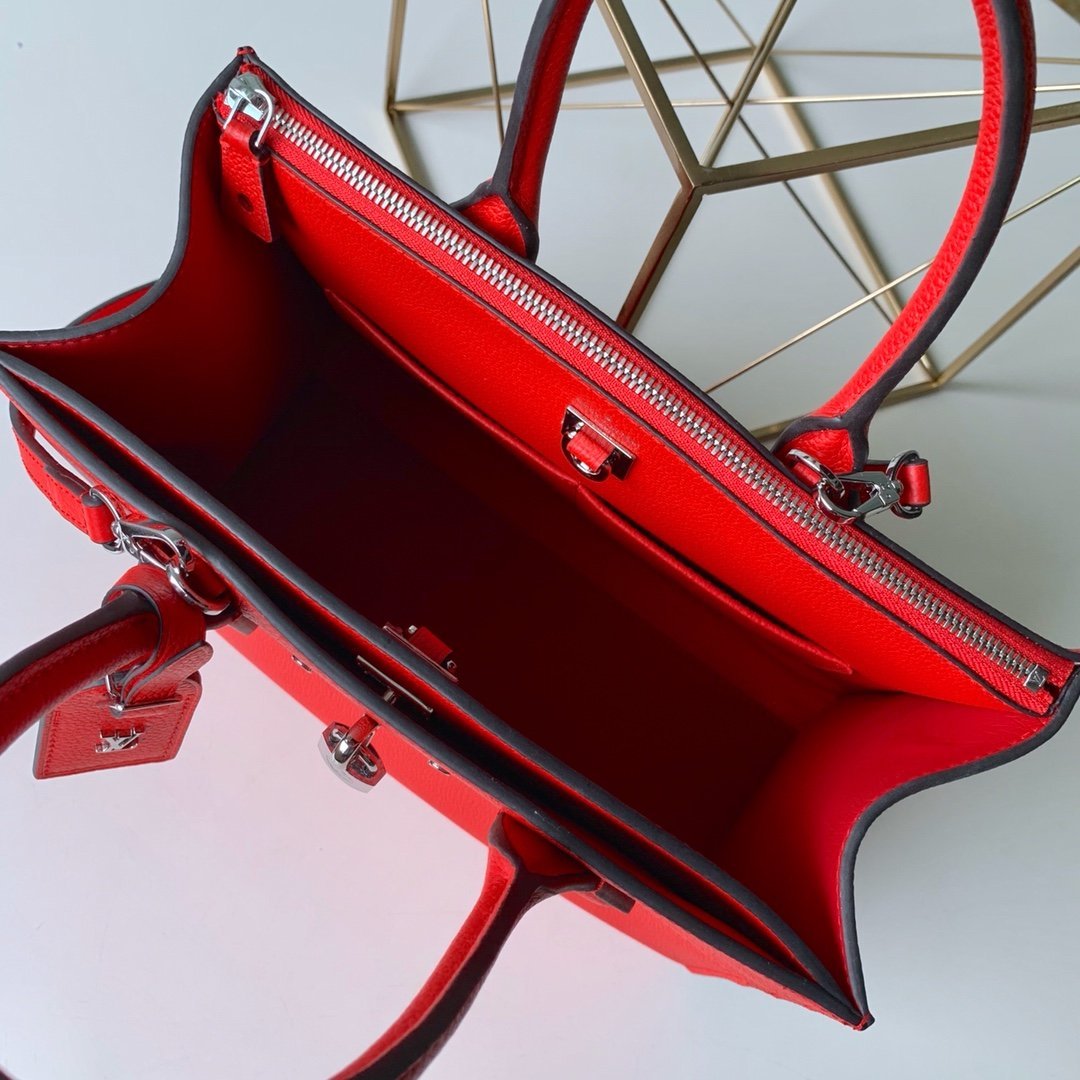 Louis Vuitton CITY STEAMER MM