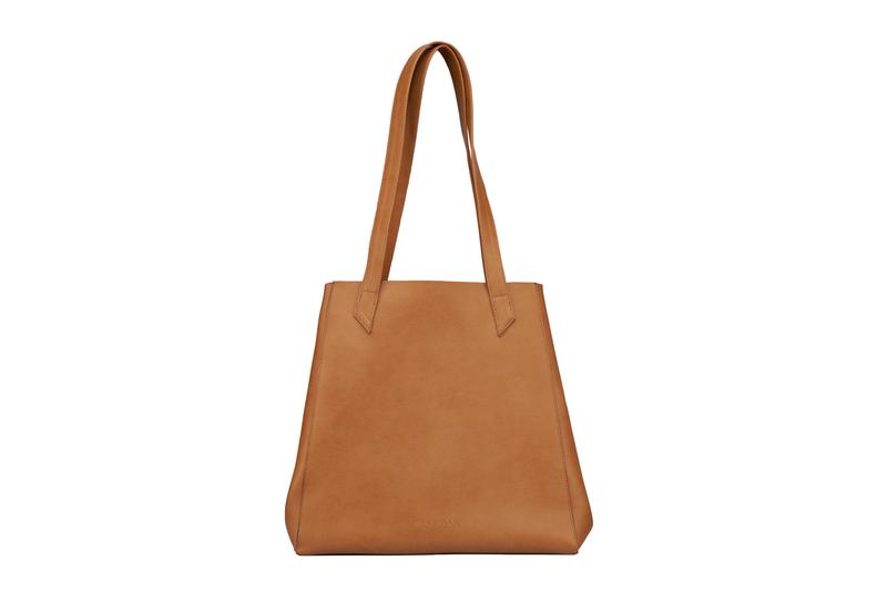 Totissimo Bag in Camel from Canussa