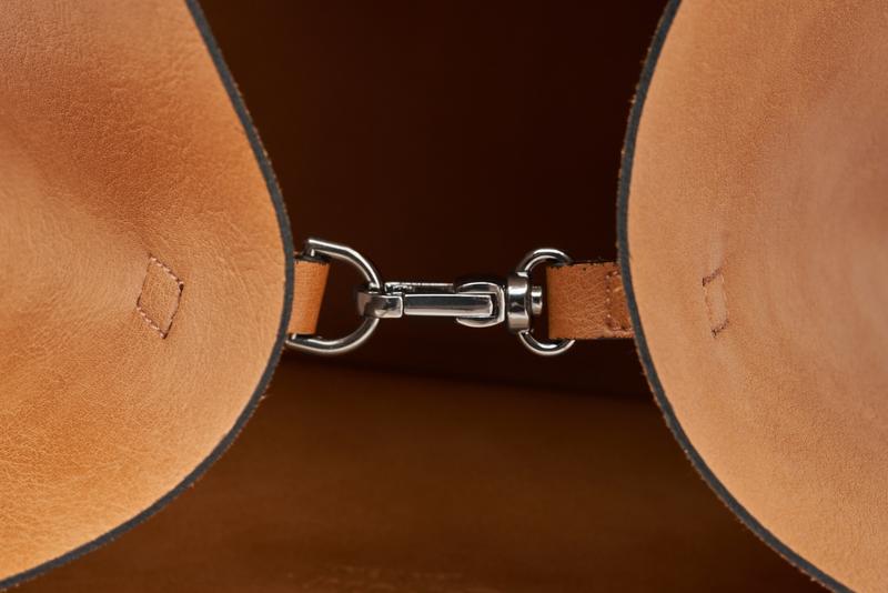 Totissimo Bag in Camel from Canussa