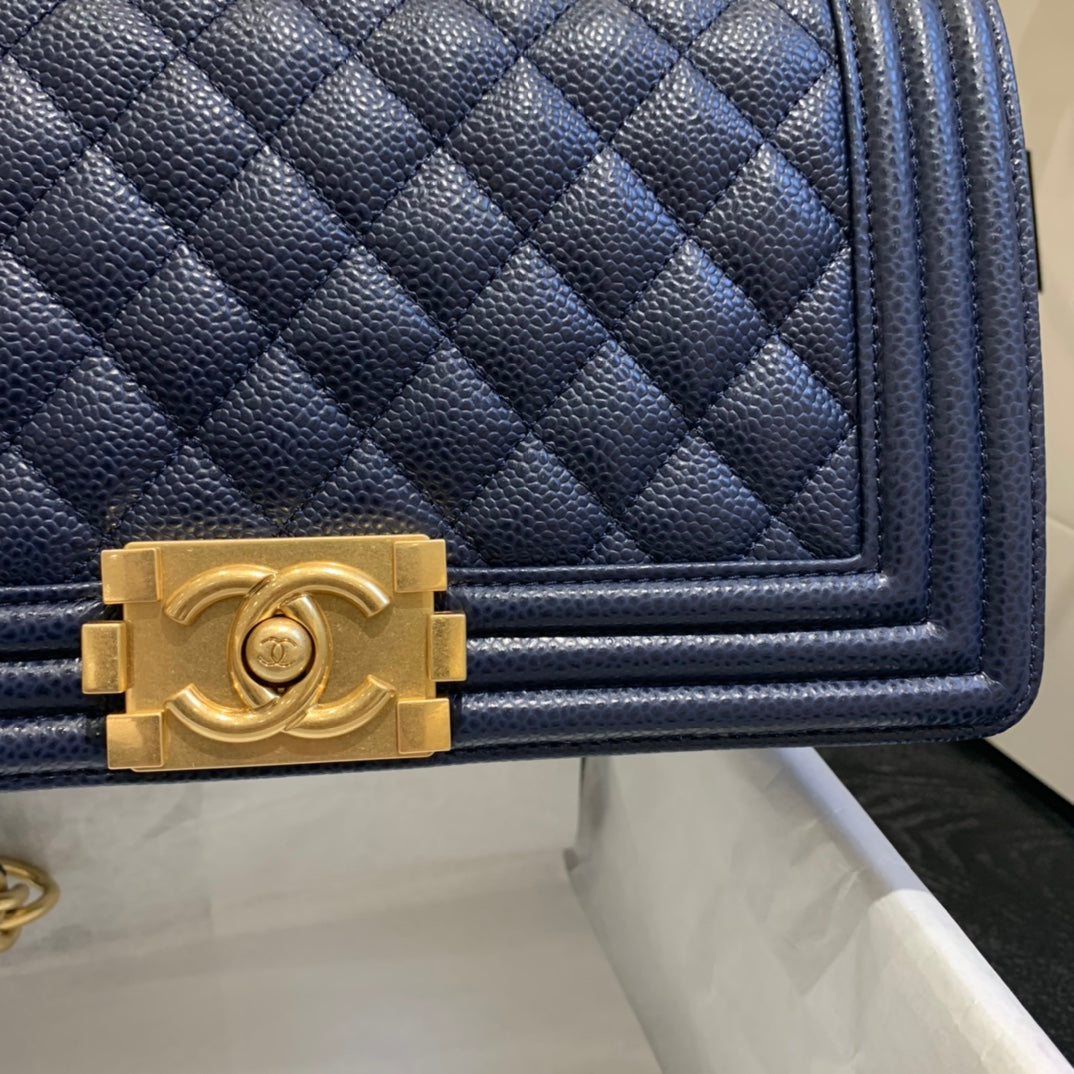 Chanel - Luxury Bag - CHL - 821
