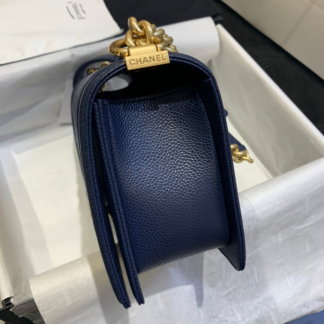 Chanel - Luxury Bag - CHL - 821