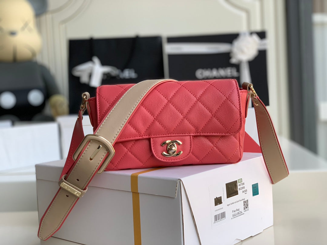 Chanel - Luxury Bag - CHL - 818