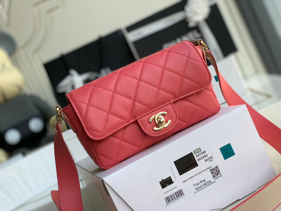 Chanel - Luxury Bag - CHL - 818