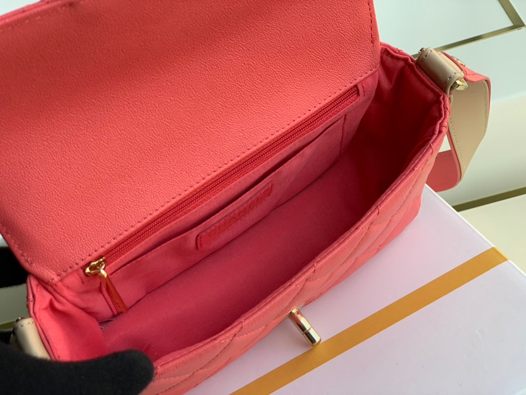 Chanel - Luxury Bag - CHL - 818