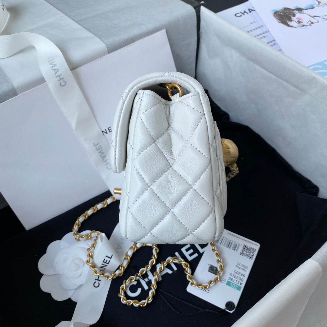 Chanel - Luxury Bag - CHL - 526