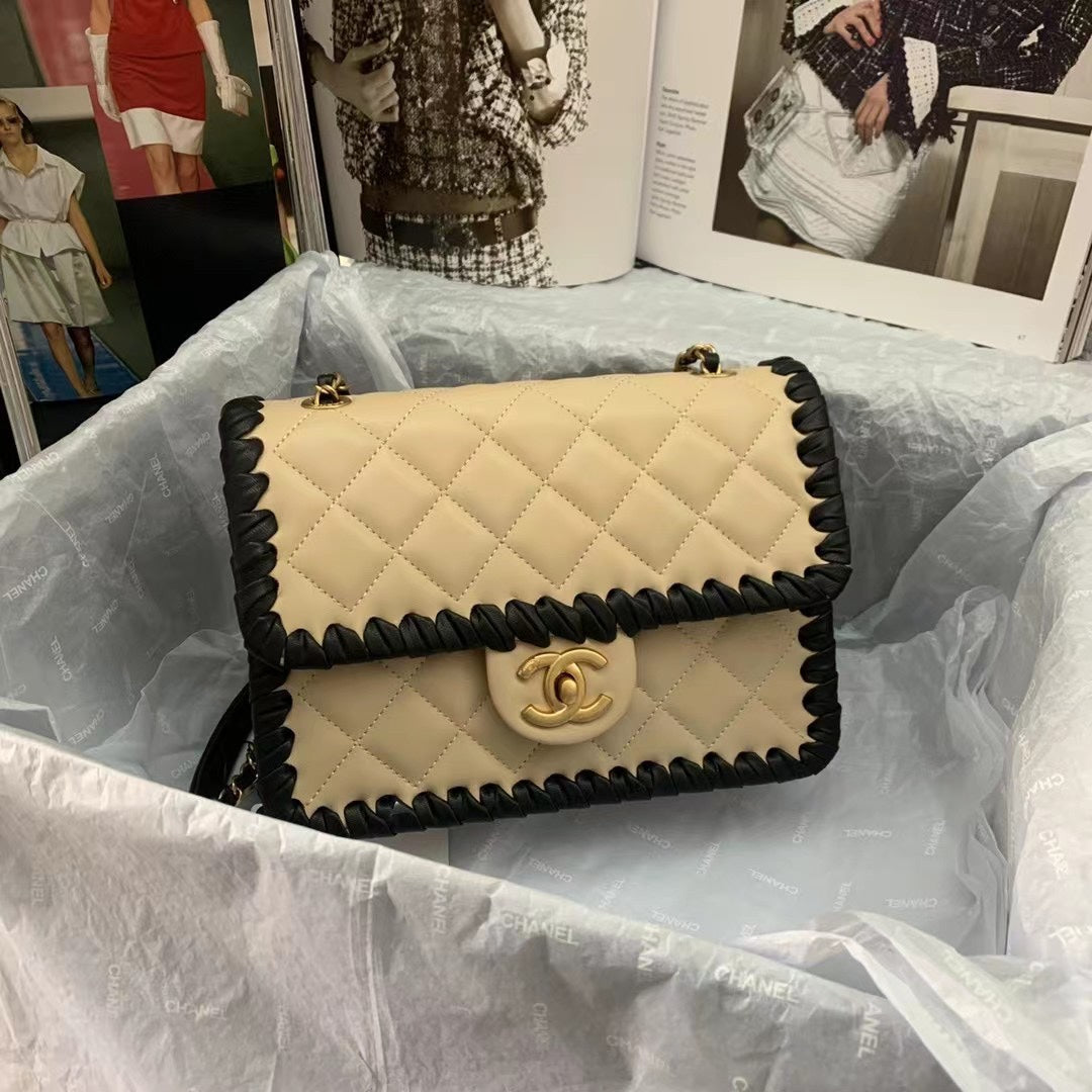 Chanel - Luxury Bag - CHL - 1052