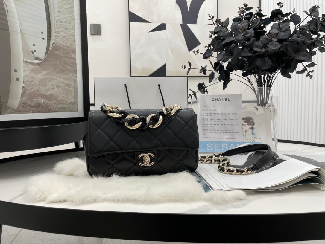 Chanel - Luxury Bag - CHL - 684