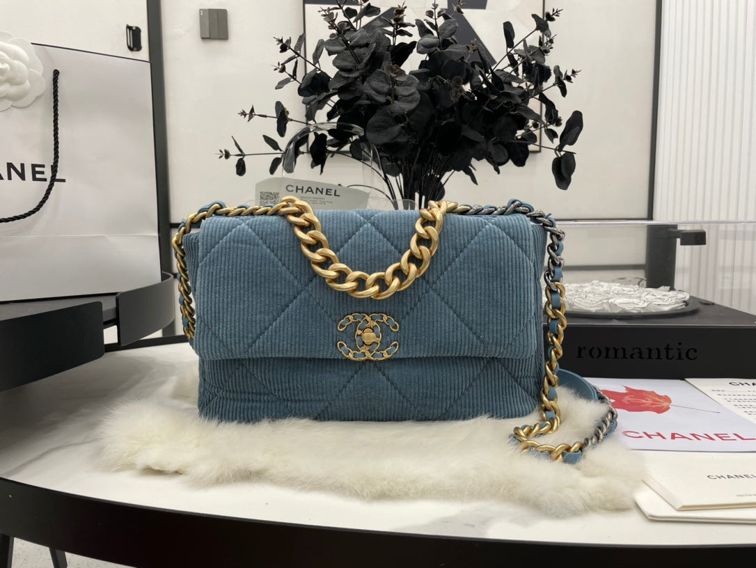 Chanel - Luxury Bag - CHL - 671