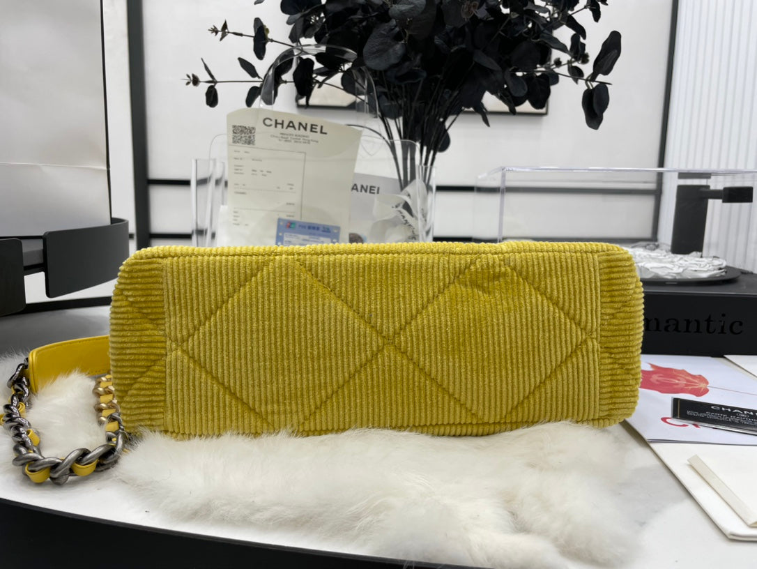 Chanel - Luxury Bag - CHL - 675