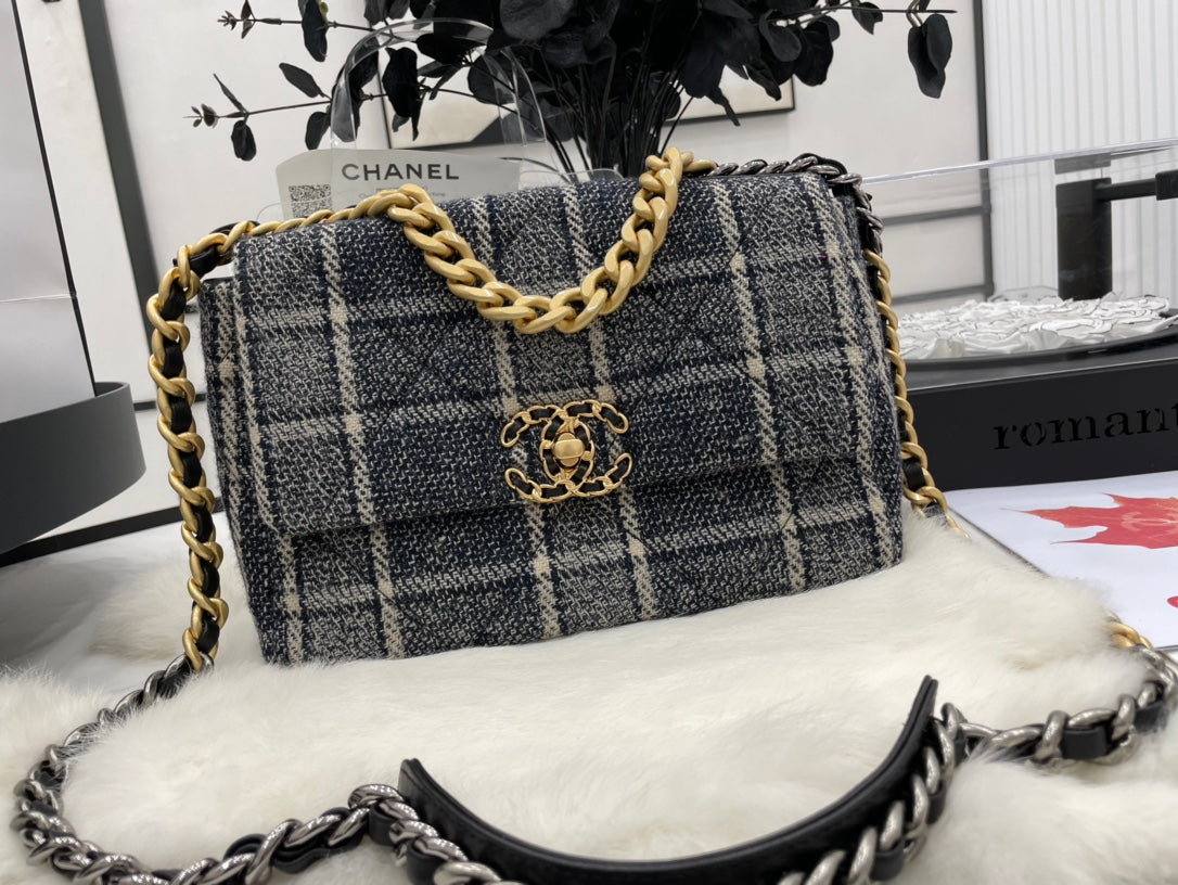 Chanel - Luxury Bag - CHL - 485
