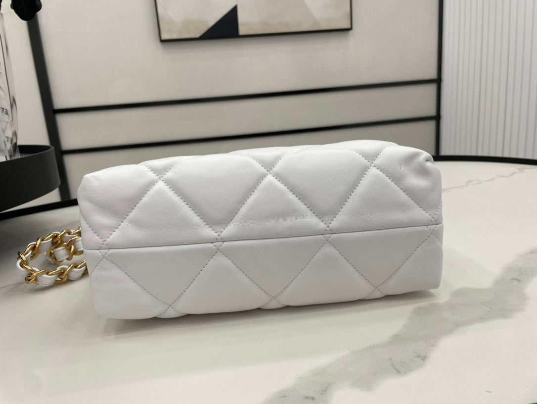 Chanel - Luxury Bag - CHL - 647