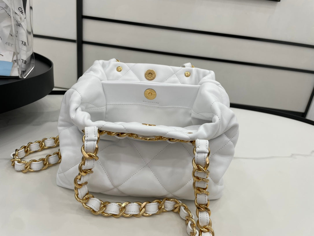 Chanel - Luxury Bag - CHL - 647