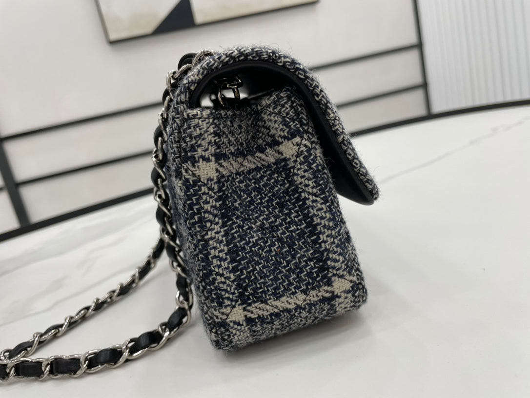Chanel - Luxury Bag - CHL - 667