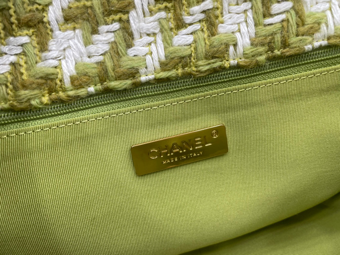 Chanel - Luxury Bag - CHL - 677