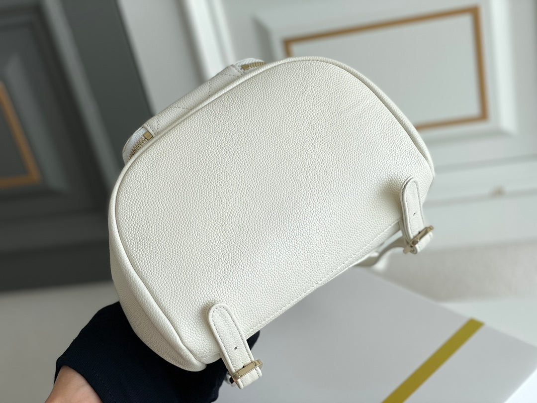 Chanel - Luxury Bag - CHL - 607