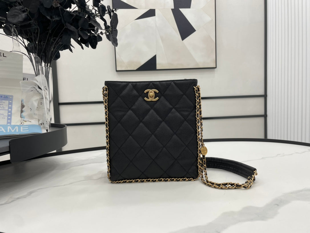Chanel - Luxury Bag - CHL - 652