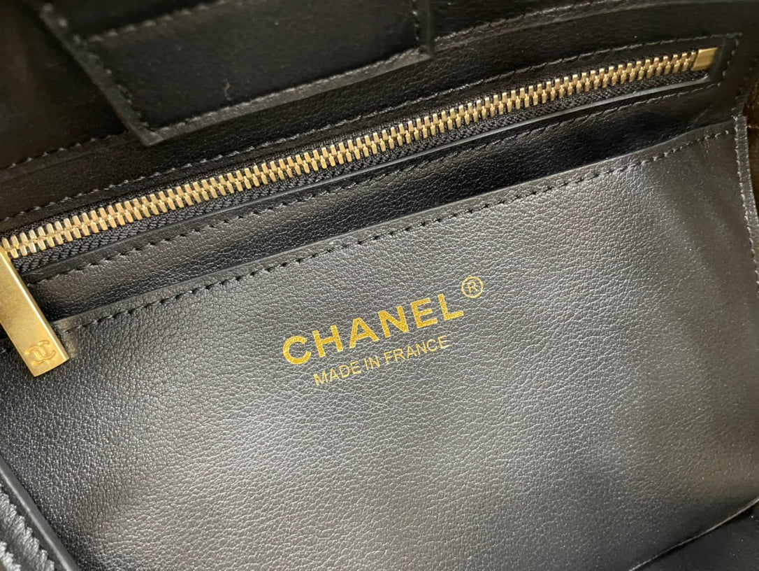 Chanel - Luxury Bag - CHL - 660