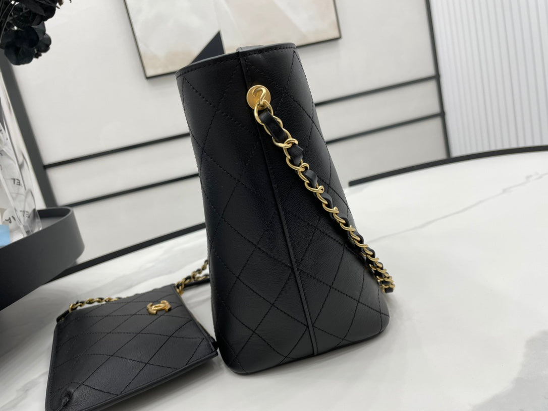 Chanel - Luxury Bag - CHL - 660