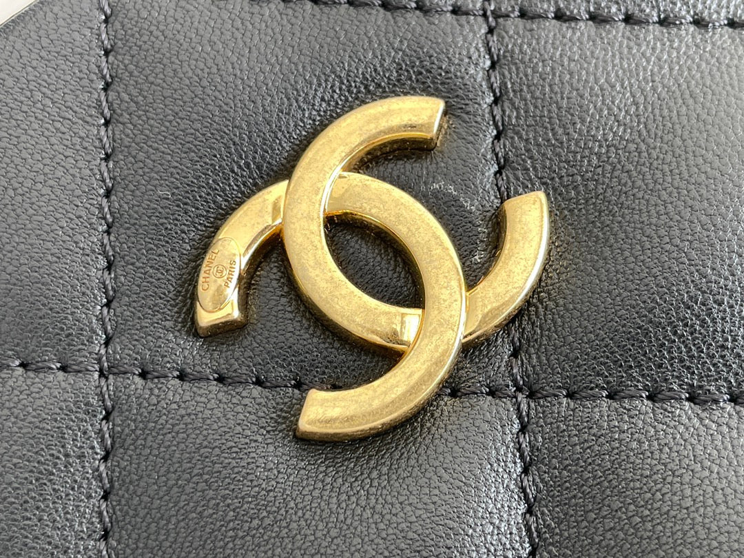 Chanel - Luxury Bag - CHL - 587