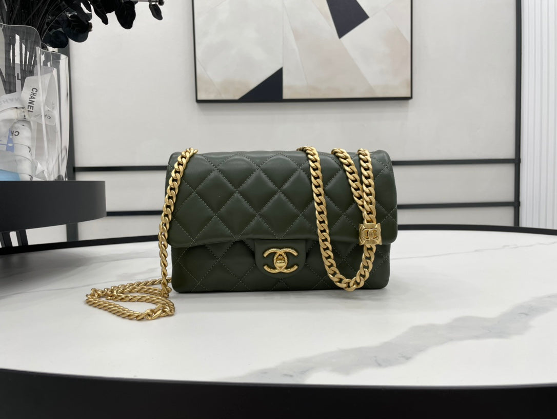 Chanel - Luxury Bag - CHL - 626