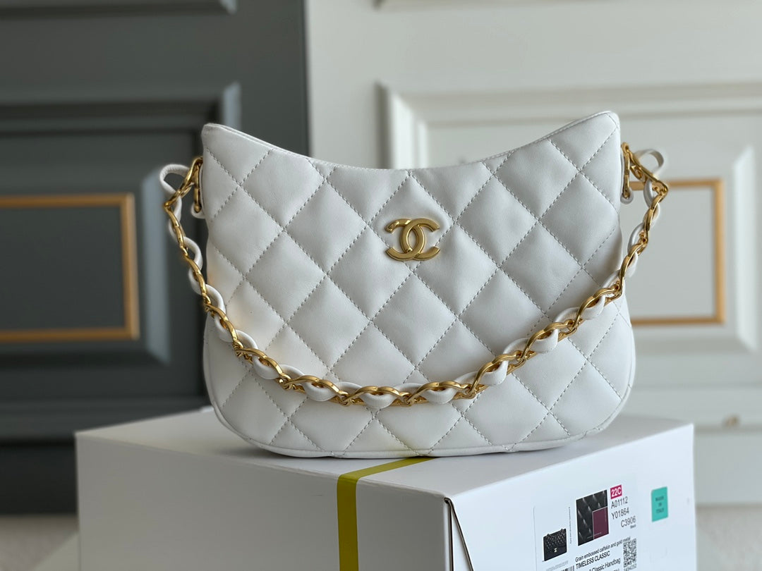 Chanel - Luxury Bag - CHL - 584