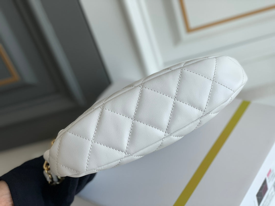Chanel - Luxury Bag - CHL - 584