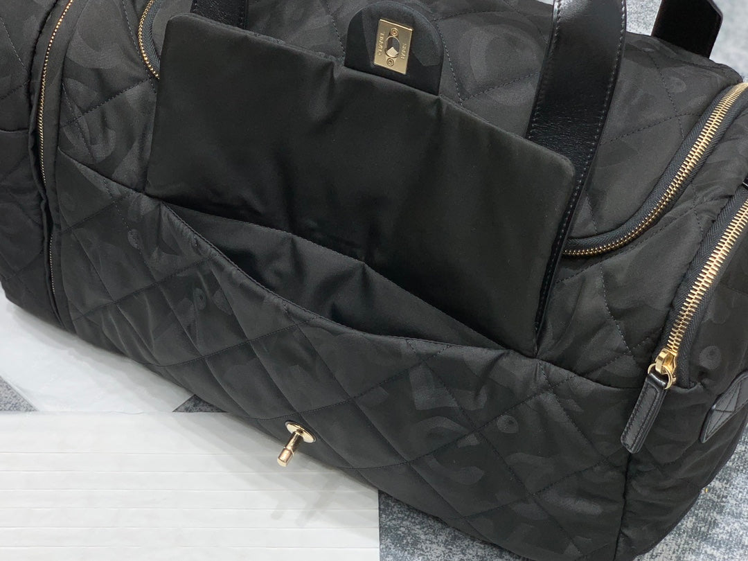 Chanel - Luxury Bag - CHL - 385