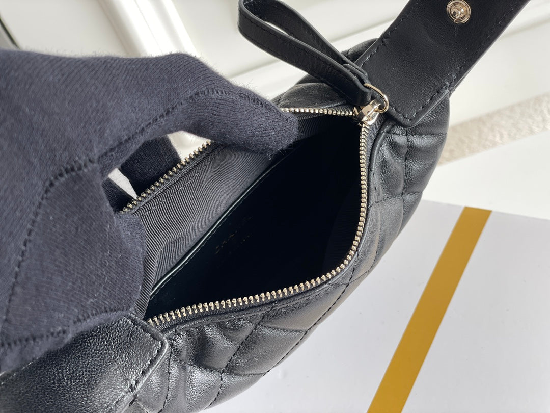 Chanel - Luxury Bag - CHL - 449