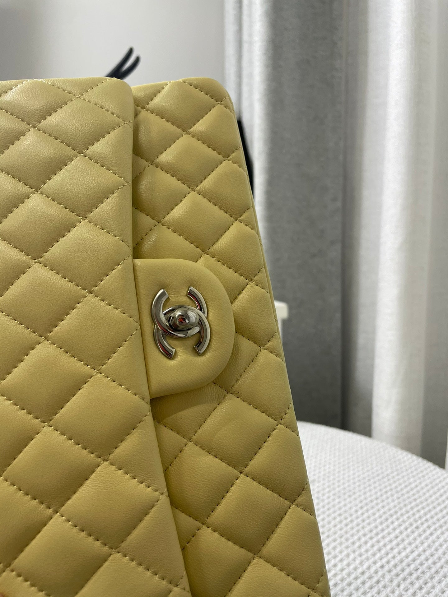 Chanel - Luxury Bag - CHL - 402