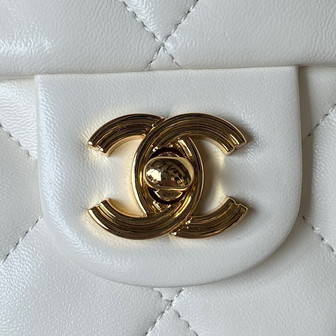 Chanel - Luxury Bag - CHL - 273