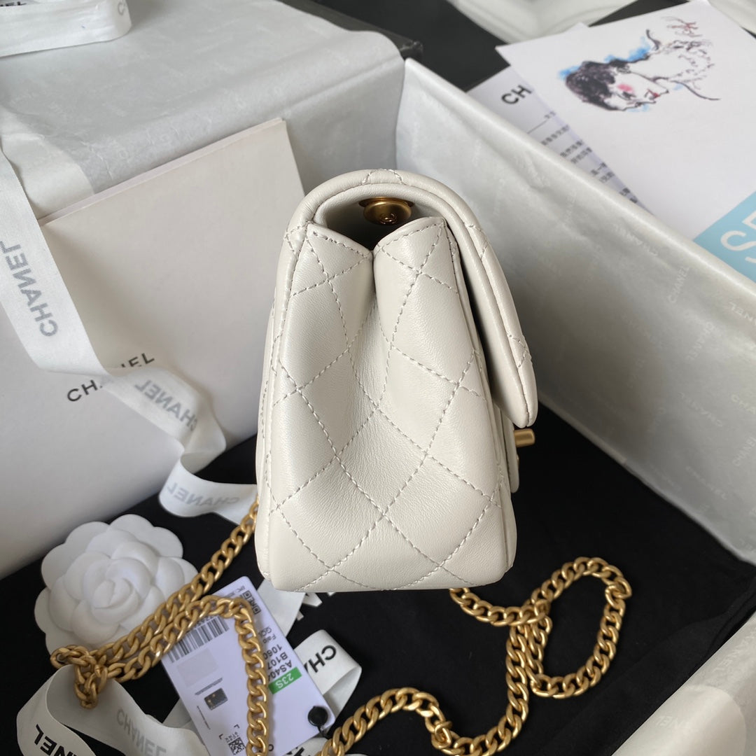 Chanel - Luxury Bag - CHL - 266