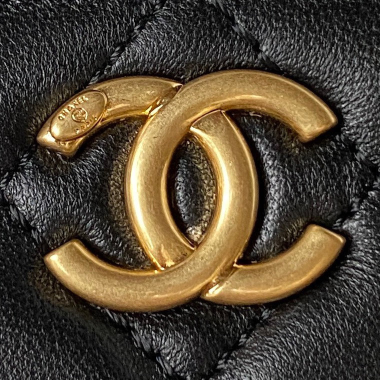 Chanel - Luxury Bag - CHL - 221