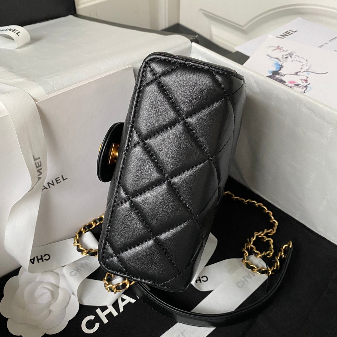 Chanel - Luxury Bag - CHL - 220