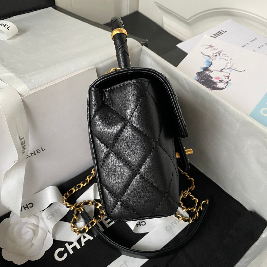 Chanel - Luxury Bag - CHL - 220