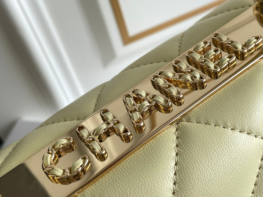 Chanel - Luxury Bag - CHL - 062