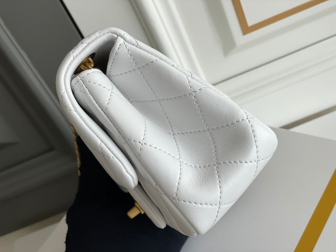 Chanel - Luxury Bag - CHL - 069