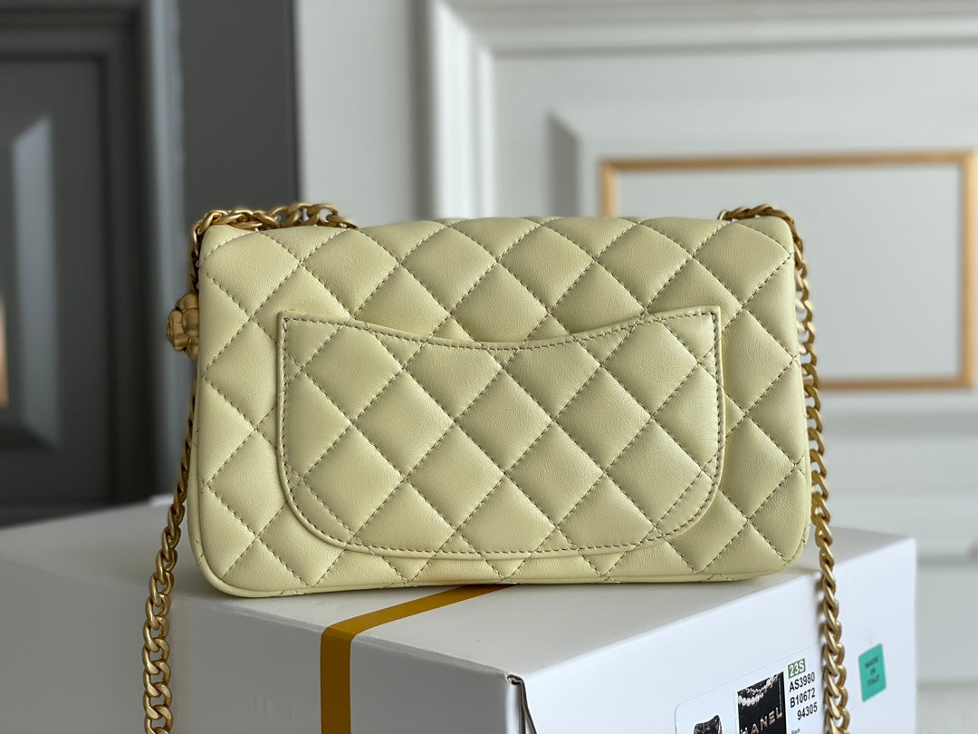 Chanel - Luxury Bag - CHL - 068