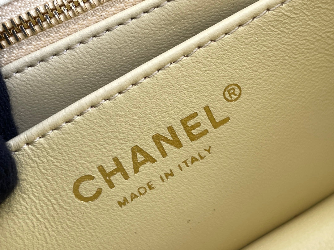 Chanel - Luxury Bag - CHL - 068