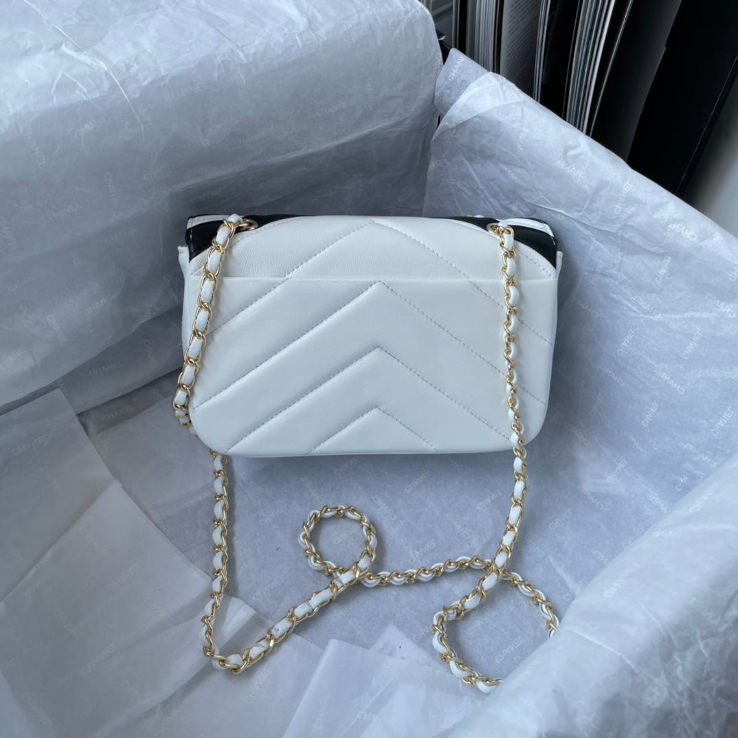 Chanel - Luxury Bag - CHL - 094